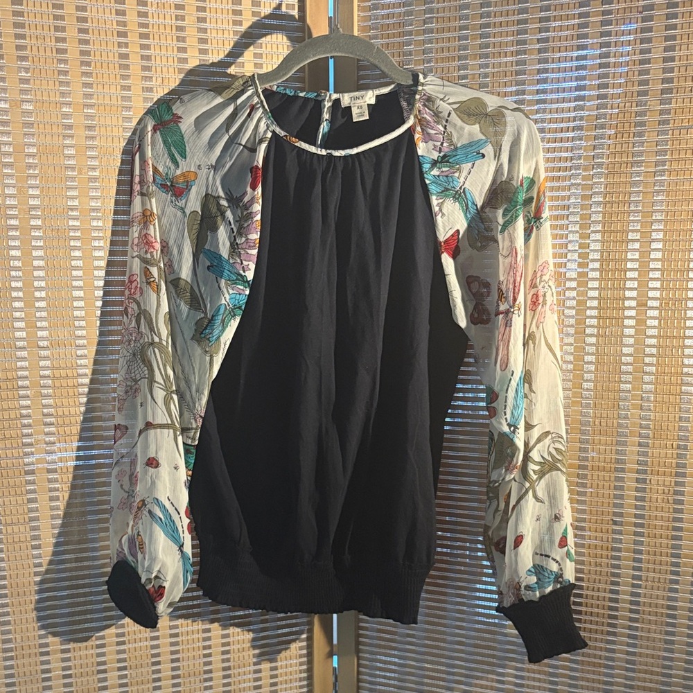 Anthropologie TINY XS Floral Sleeve Black Blouse